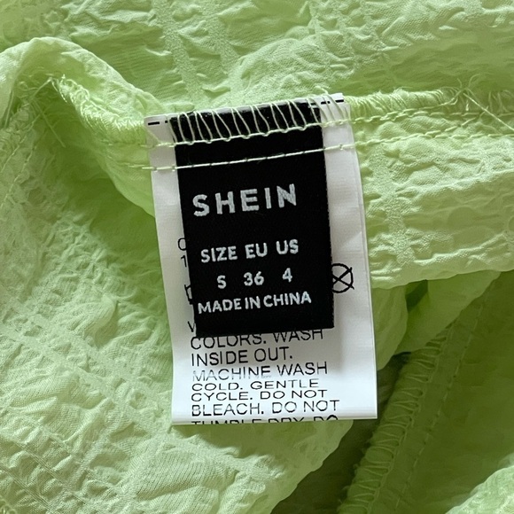 NWOT Cut Out Shirred Peplum Tube Top Light Green Small - Picture 4 of 4